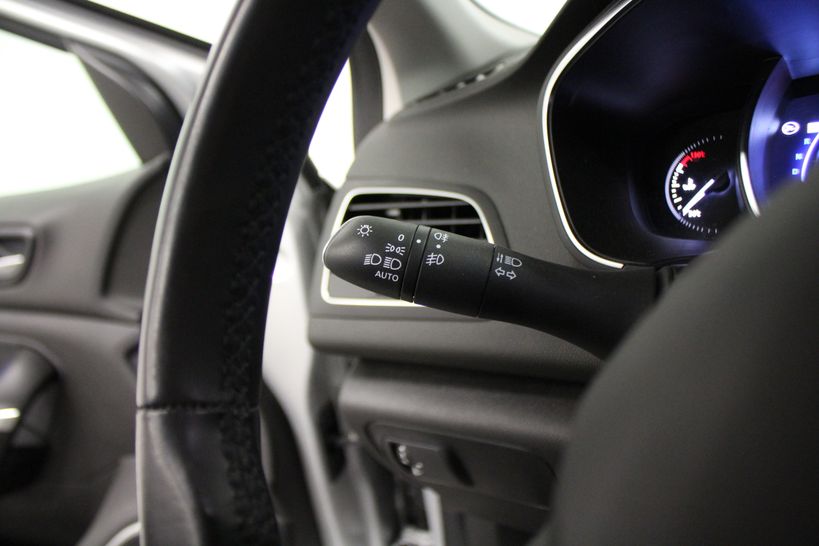 RENAULT MEGANE IV BERLINE 2020 - Photo n°24