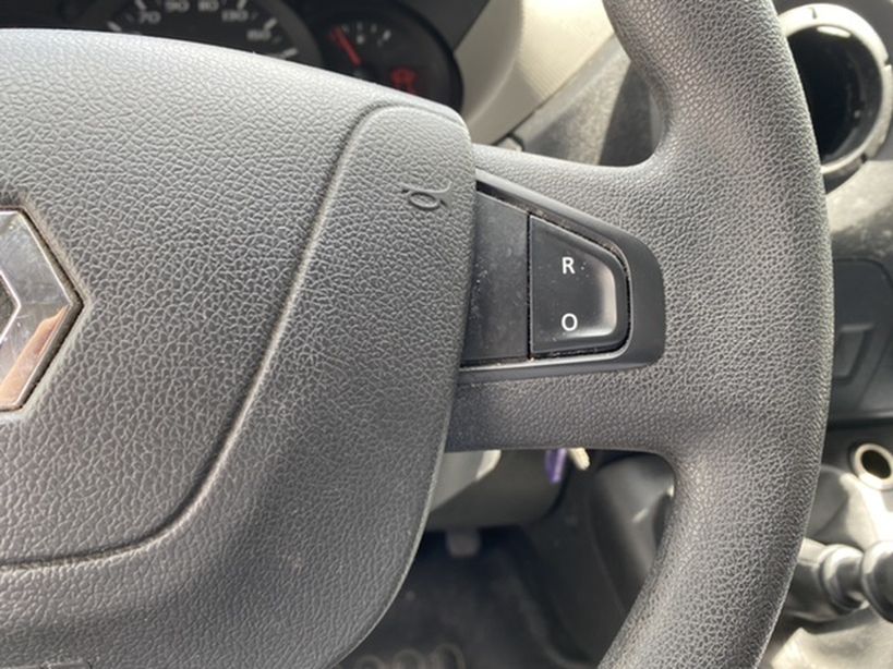 RENAULT MASTER CHASSIS CABINE 2017 - Photo n°14