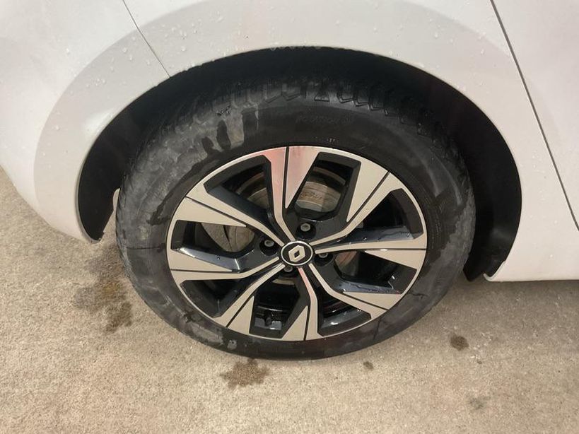 RENAULT CLIO V 2022 - Photo n°1