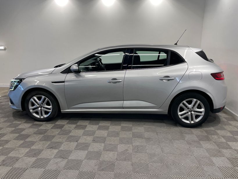 RENAULT MEGANE IV BERLINE BUSINESS 2020 - Photo n°4