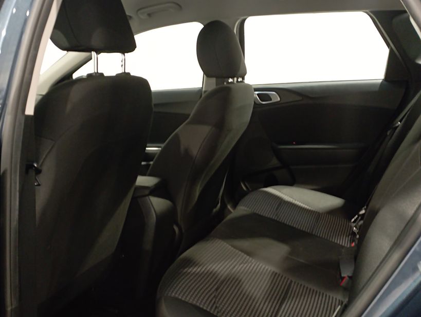 KIA CEED SW 2020 - Photo n°13