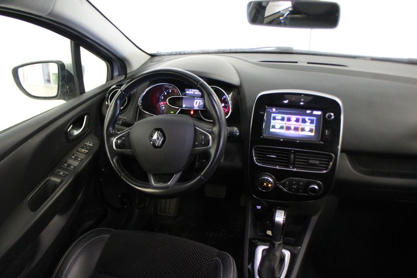 RENAULT CLIO IV ESTATE 2018 - Photo n°8