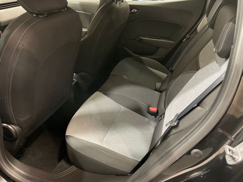 RENAULT CLIO V 2024 - Photo n°21