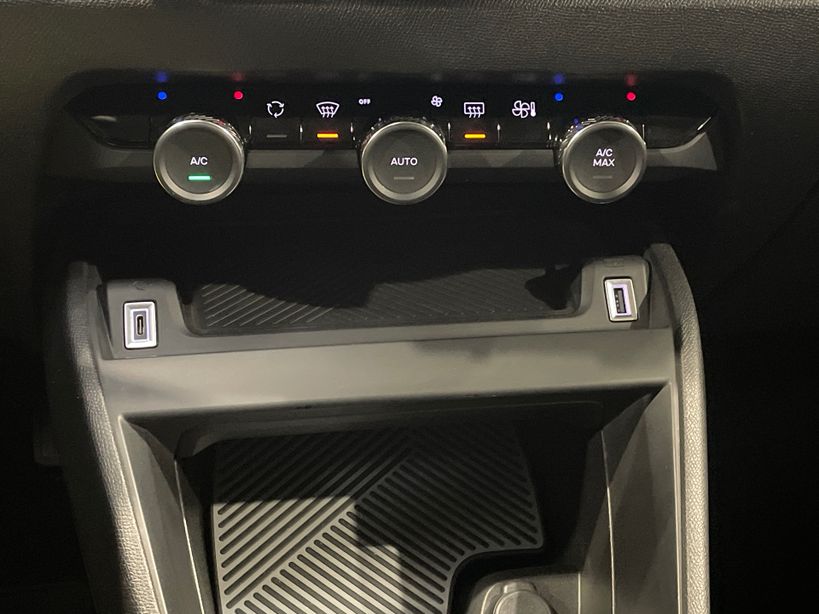 CITROEN C4 X 2023 - Photo n°17