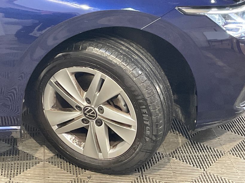 VOLKSWAGEN GOLF 2023 - Photo n°19