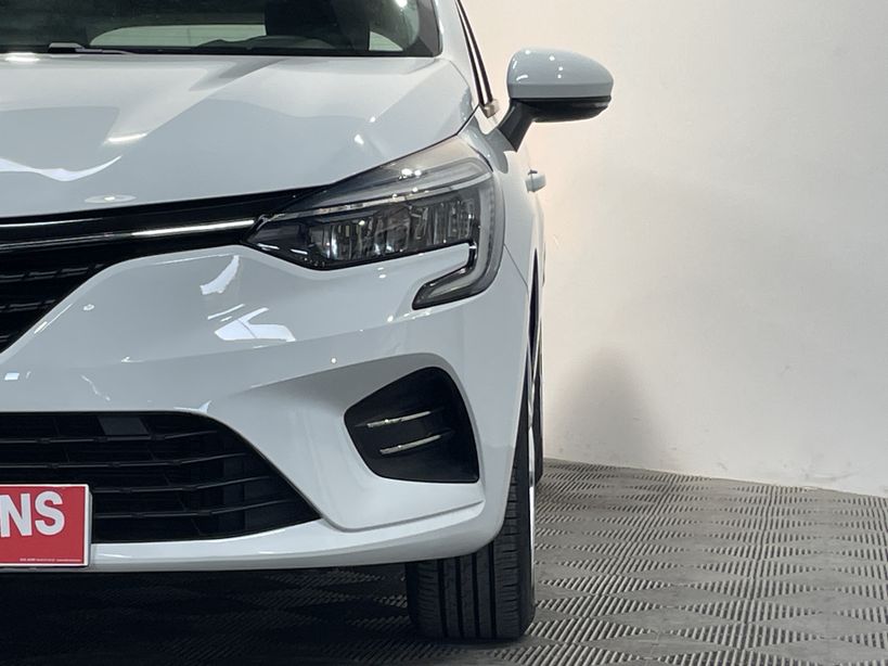 RENAULT CLIO V 2021 - Photo n°8
