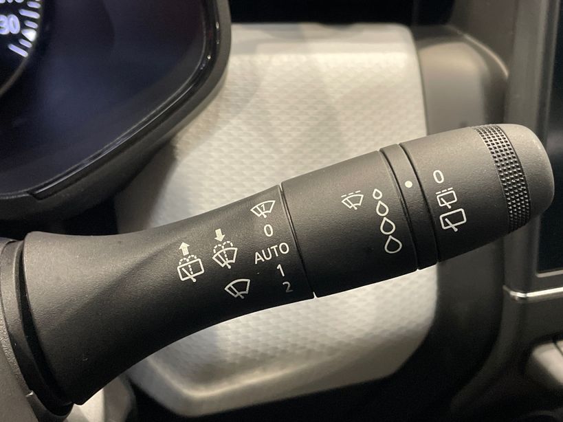 RENAULT CLIO V 2023 - Photo n°28