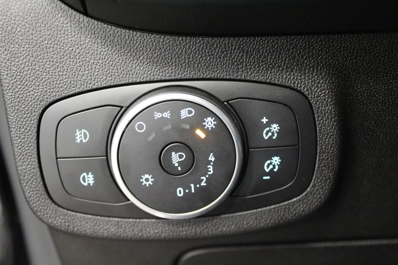 FORD FIESTA 2018 - Photo n°28