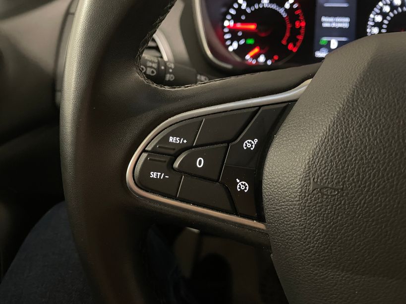 RENAULT MEGANE IV BERLINE 2022 - Photo n°29