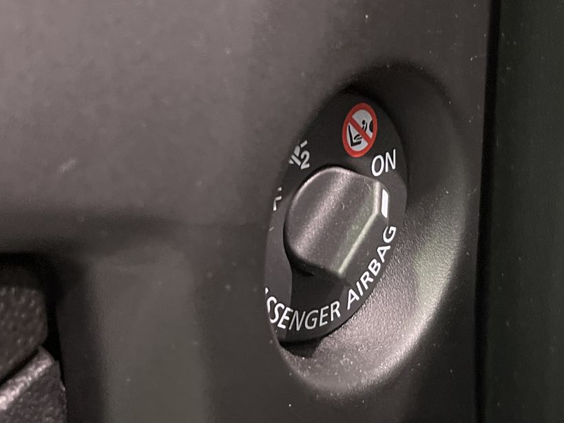 RENAULT MEGANE IV ESTATE 2019 - Photo n°43