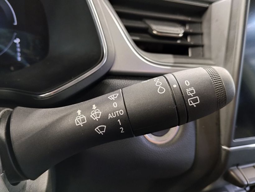 RENAULT CAPTUR 2022 - Photo n°8