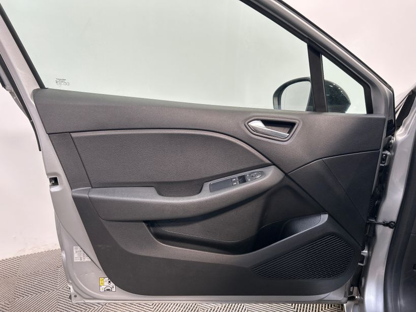 RENAULT CLIO V 2022 - Photo n°26