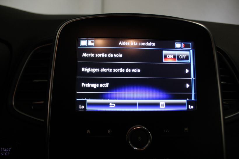 RENAULT SCENIC IV 2018 - Photo n°15
