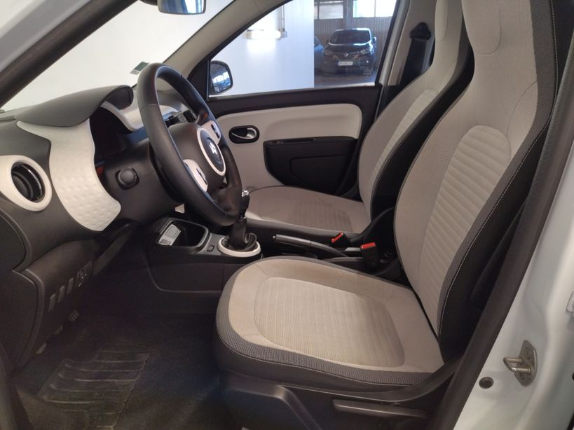 RENAULT TWINGO III 2021 - Photo n°11