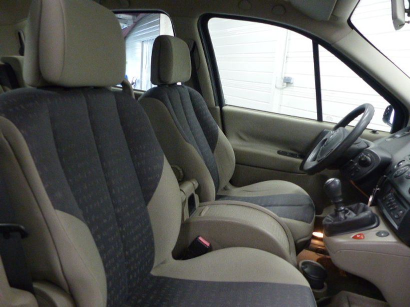RENAULT SCENIC II 2005 - Photo n°6