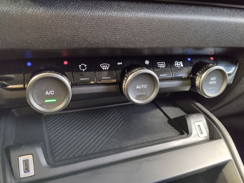 CITROEN C4 X 2023 - Photo n°28