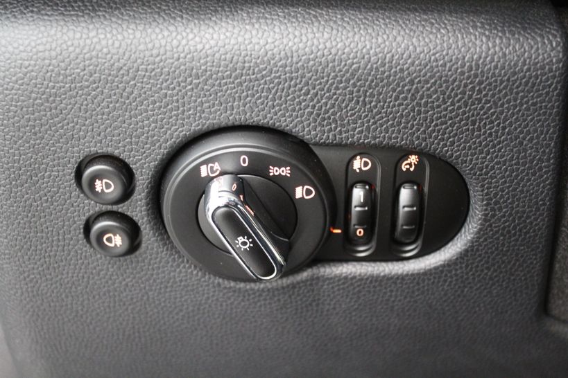 MINI MINI F56 2014 - Photo n°28