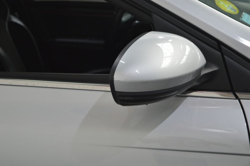 RENAULT MEGANE IV BERLINE 2019 - Photo n°4