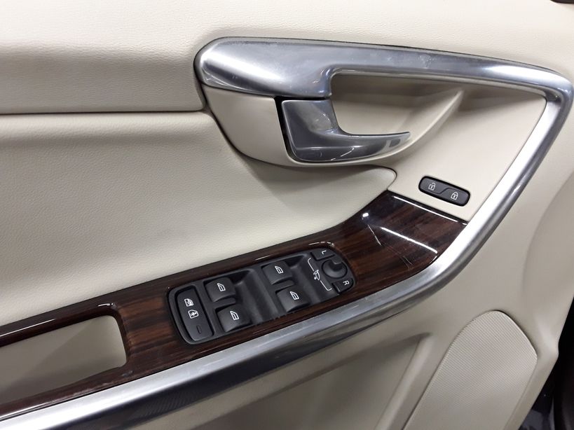 VOLVO XC60 BUSINESS 2017 - Photo n°23