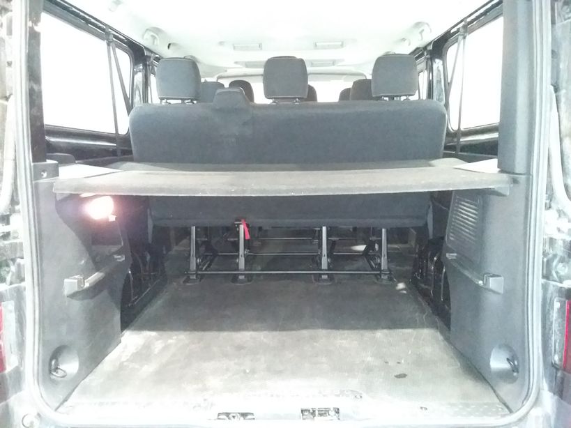 RENAULT TRAFIC COMBI 2017 - Photo n°10