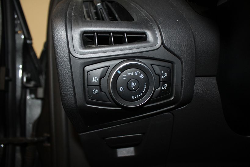 FORD FOCUS SW 2016 - Photo n°11