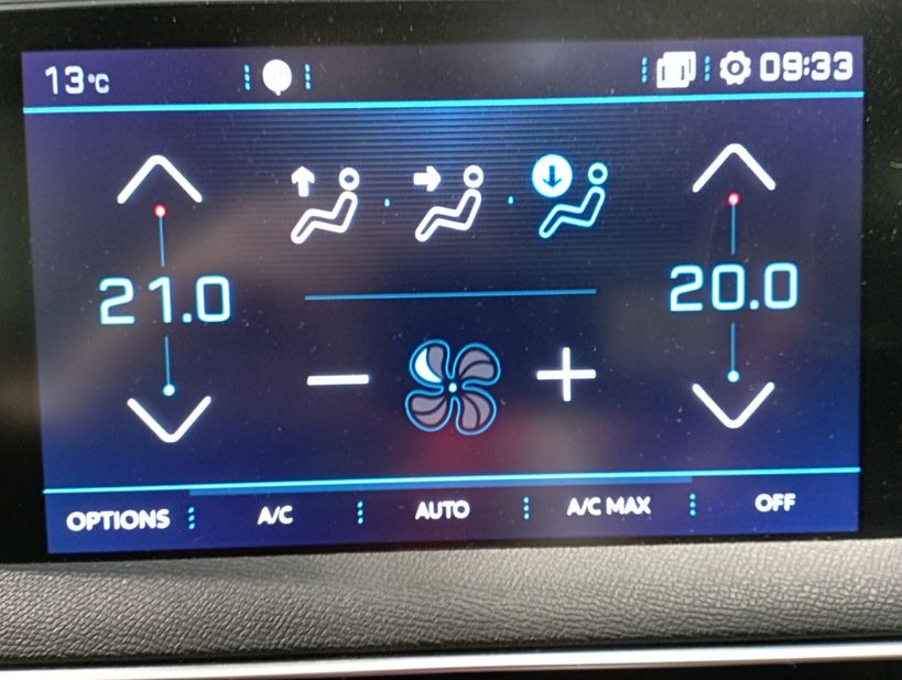 PEUGEOT 3008 2018 - Photo n°18