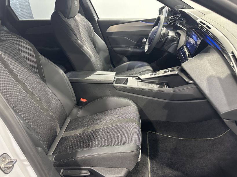 PEUGEOT 308 SW 2024 - Photo n°9