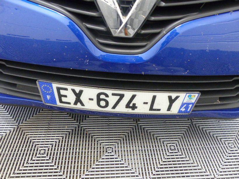 RENAULT CLIO IV 2018 - Photo n°9