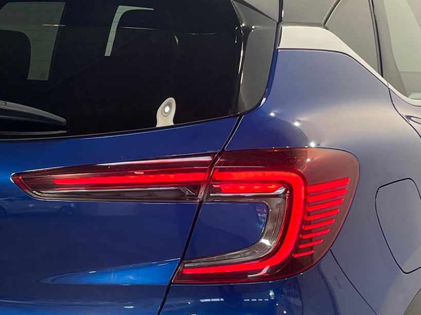 RENAULT CAPTUR 2021 - Photo n°8