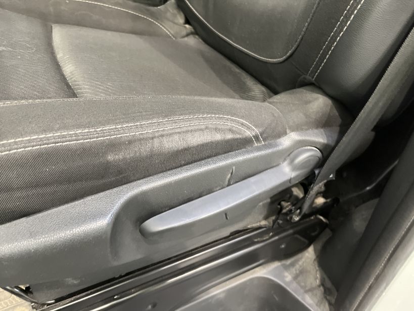 RENAULT TRAFIC FOURGON 2019 - Photo n°32
