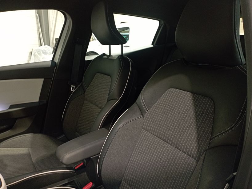 RENAULT CLIO V 2021 - Photo n°13