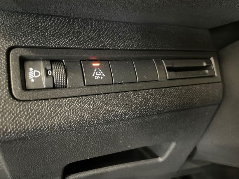 PEUGEOT 3008 2022 - Photo n°17