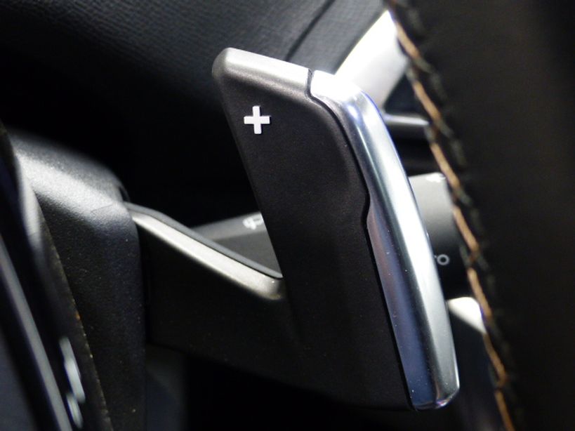 PEUGEOT 3008 2019 - Photo n°12