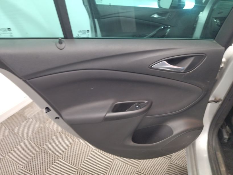 OPEL ASTRA SPORTS TOURER 2020 - Photo n°17