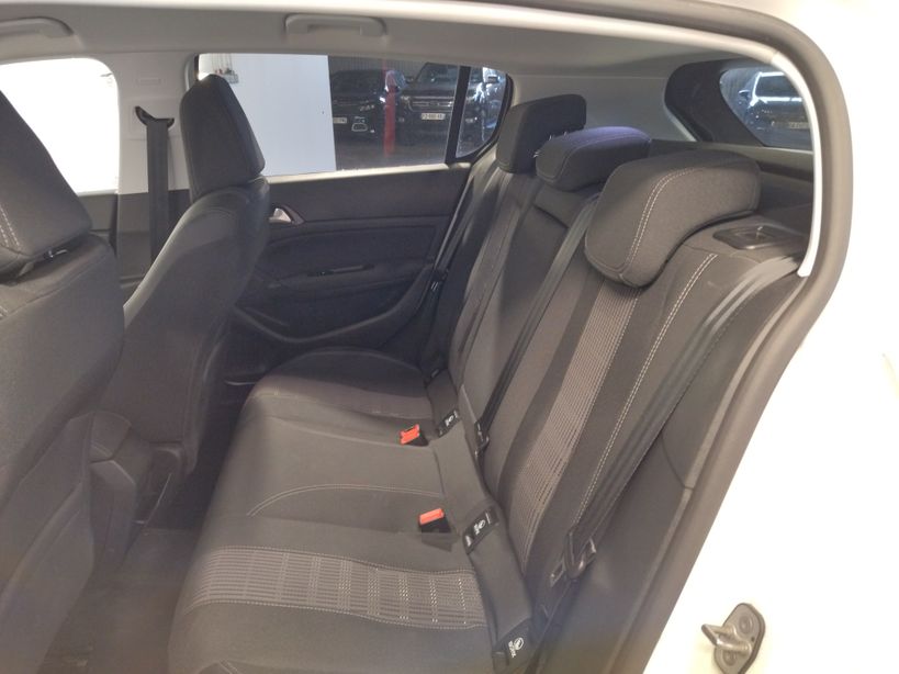 PEUGEOT 308 2020 - Photo n°17