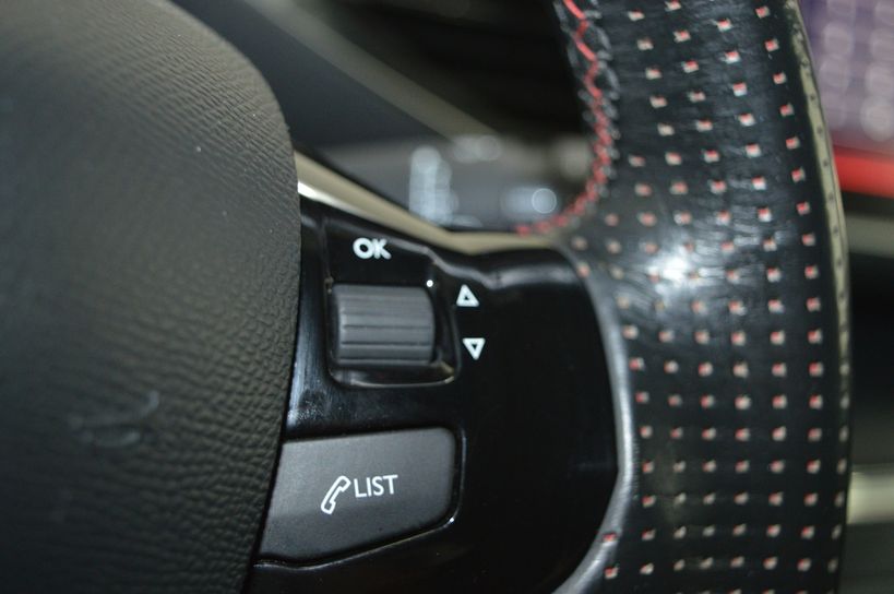 PEUGEOT 308 2015 - Photo n°25