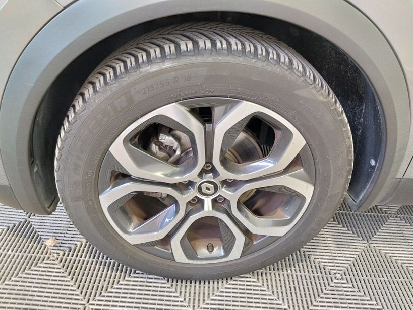 RENAULT CAPTUR 2022 - Photo n°2