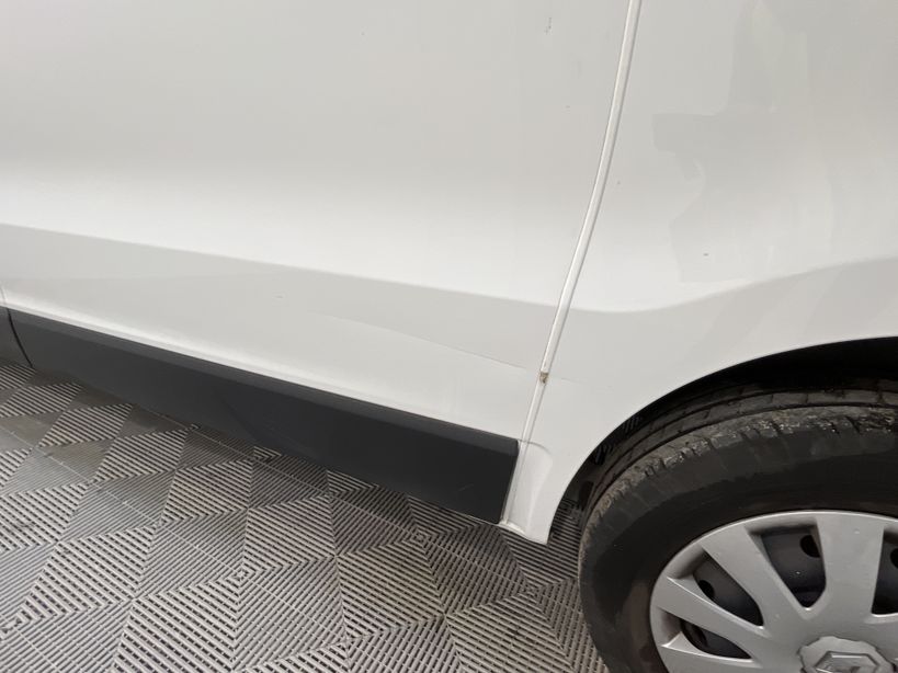 RENAULT TRAFIC FOURGON 2019 - Photo n°30