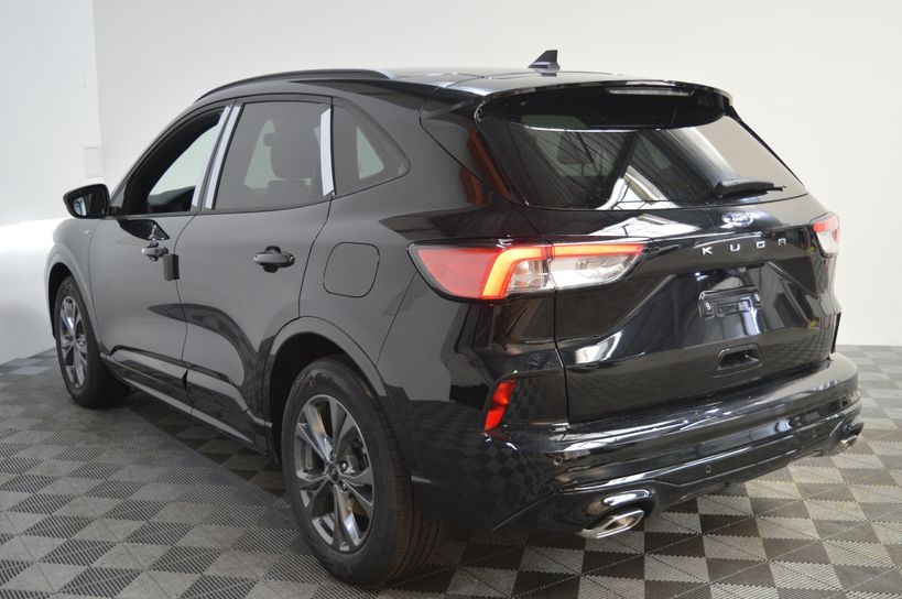 FORD KUGA 2022 - Photo n°4