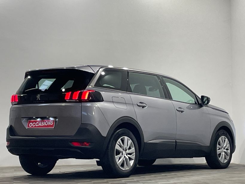 PEUGEOT 5008 2023 - Photo n°3