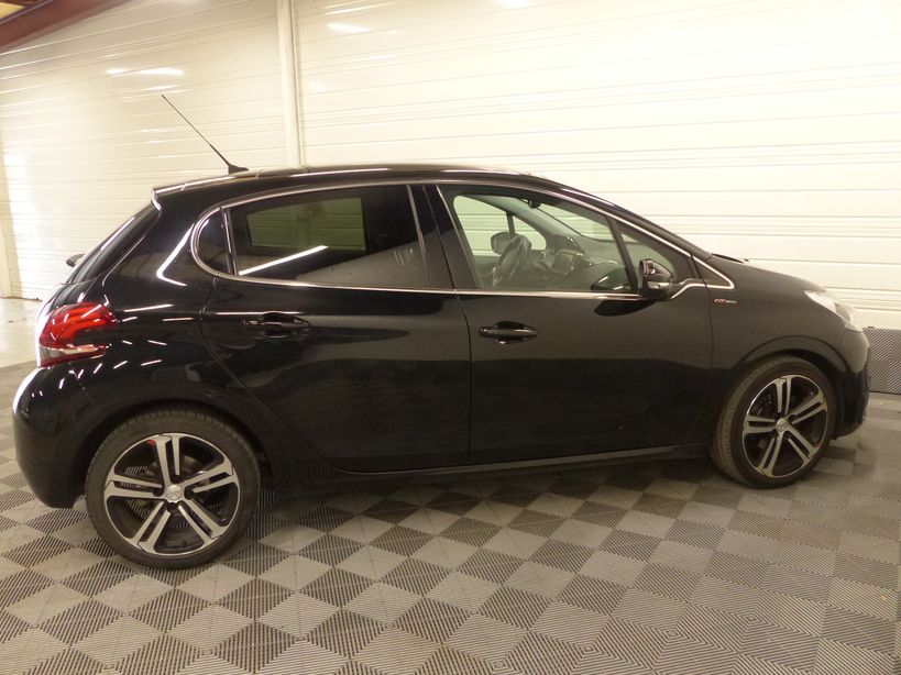 PEUGEOT 208 2018 - Photo n°41