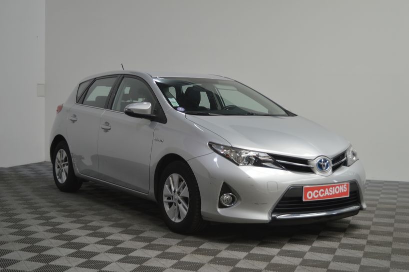 TOYOTA AURIS BUSINESS 2014 - Photo n°2
