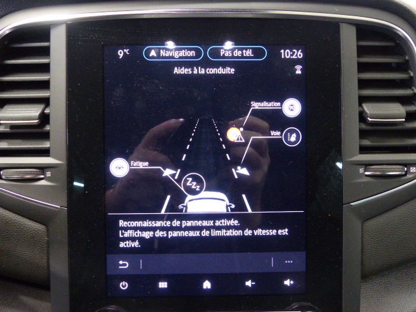 RENAULT MEGANE IV ESTATE 2020 - Photo n°16