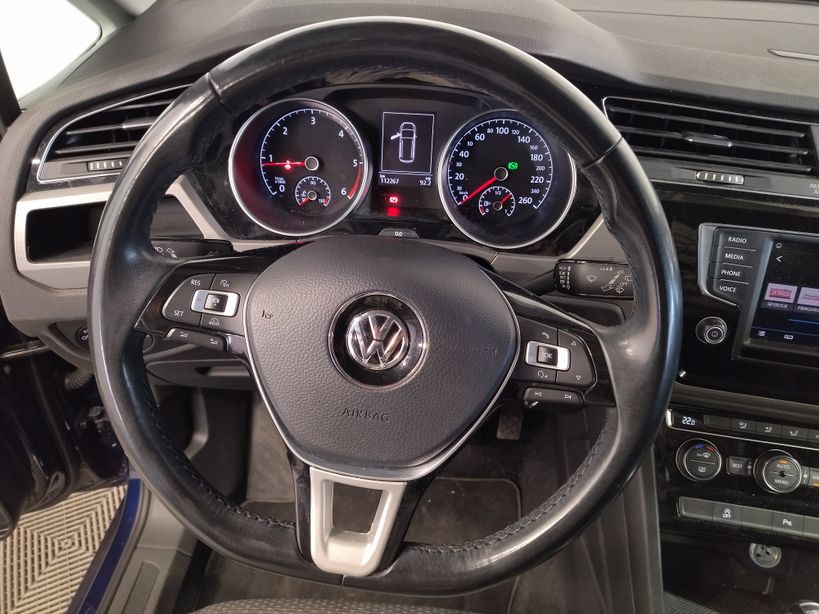 VOLKSWAGEN TOURAN 2017 - Photo n°12
