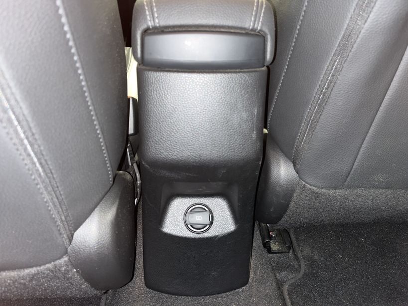 KIA STONIC 2019 - Photo n°38