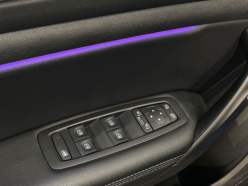 RENAULT MEGANE IV BERLINE 2022 - Photo n°34