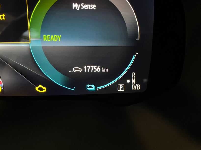 RENAULT CAPTUR 2023 - Photo n°38