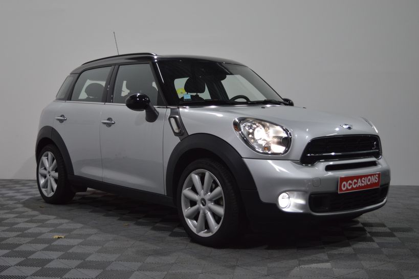 MINI MINI COUNTRYMAN R60 2015 - Photo n°2