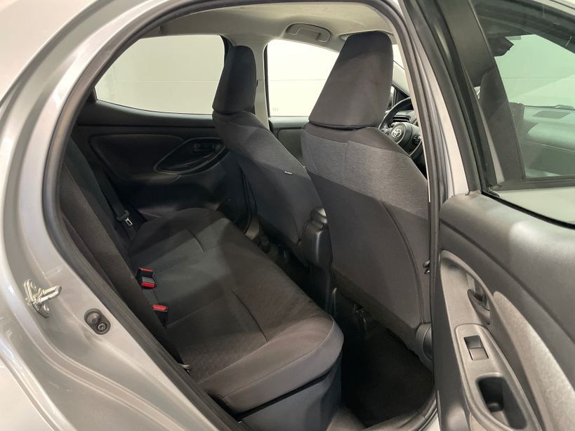 TOYOTA YARIS HYBRIDE MY22 2022 - Photo n°8