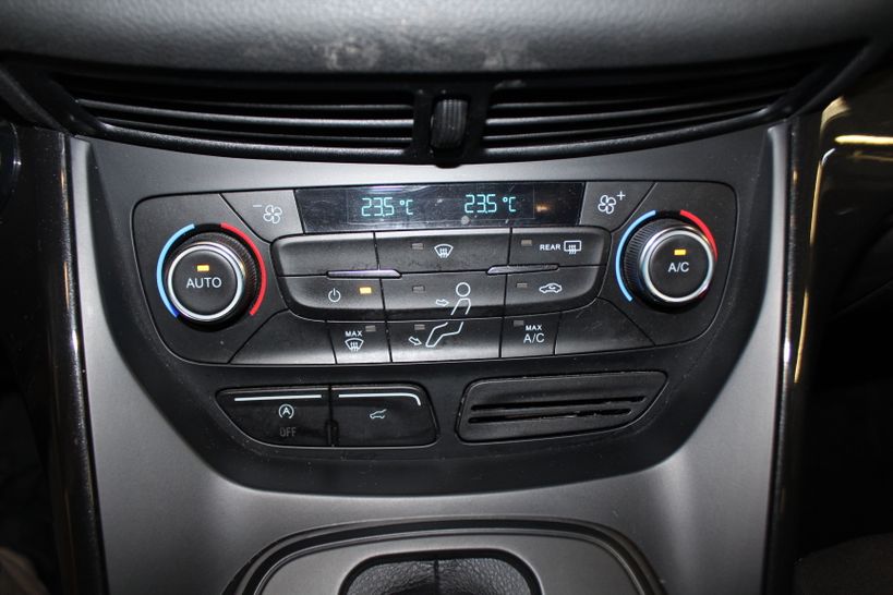 FORD KUGA 2018 - Photo n°15